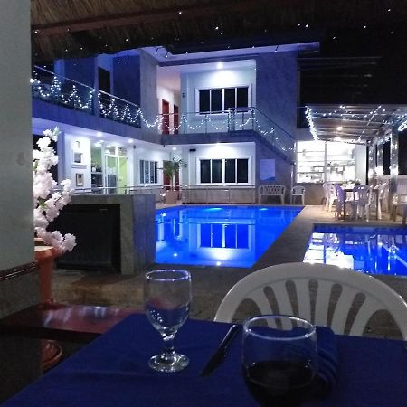 Ocean Breeze Resort Toledo Kültér fotó