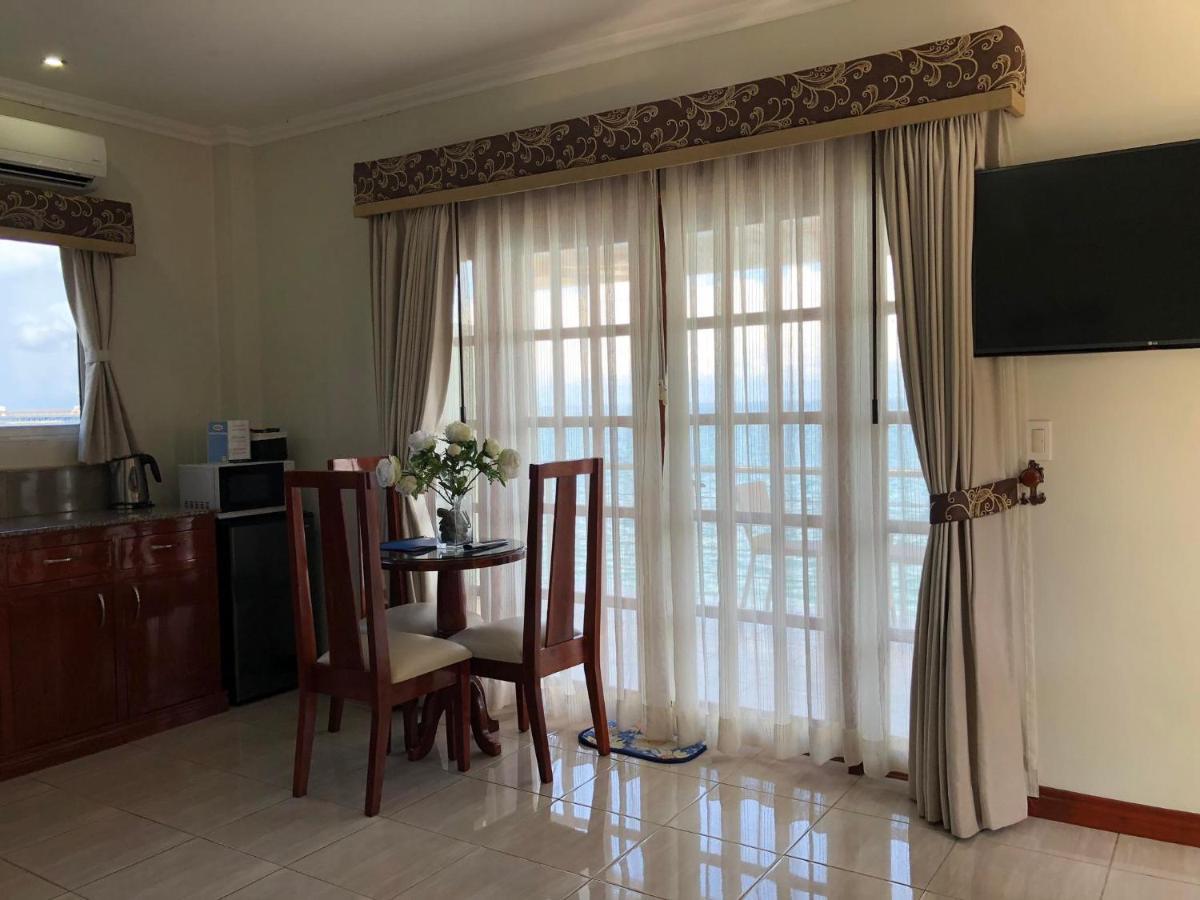 Ocean Breeze Resort Toledo Kültér fotó