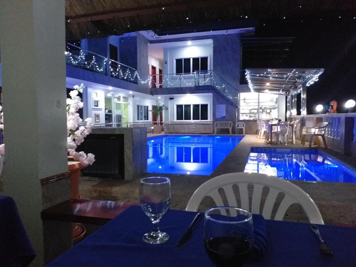 Ocean Breeze Resort Toledo Kültér fotó