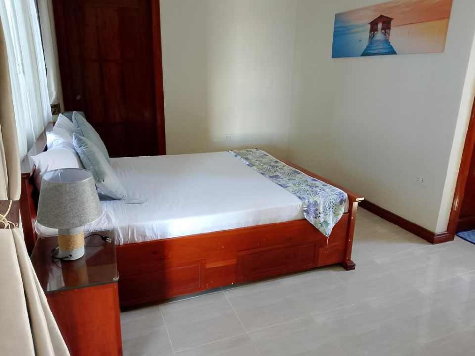 Ocean Breeze Resort Toledo Kültér fotó